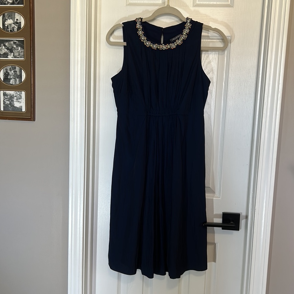 A Pea In The Pod Maternity Dress - Picture 2 of 10